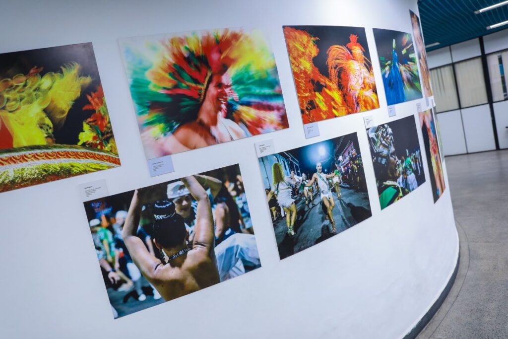 Exposição exalta a ‘Alegria à Flor da Pele’ do Carnaval nas ruas de Manaus 4 cultura exposicao alegria flor da pele marcely gomes 05 1024x683 1