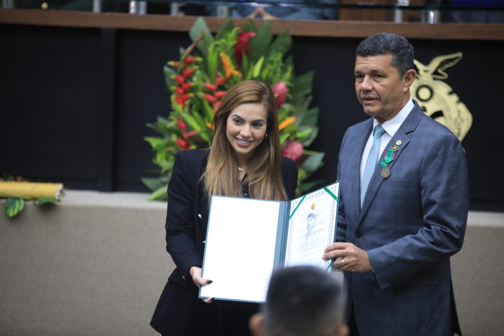 Aleam realiza outorga da ‘Medalha do Mérito Legislativo Coronel Jorge Teixeira’ e celebra aniversário de 60 anos do CIGS