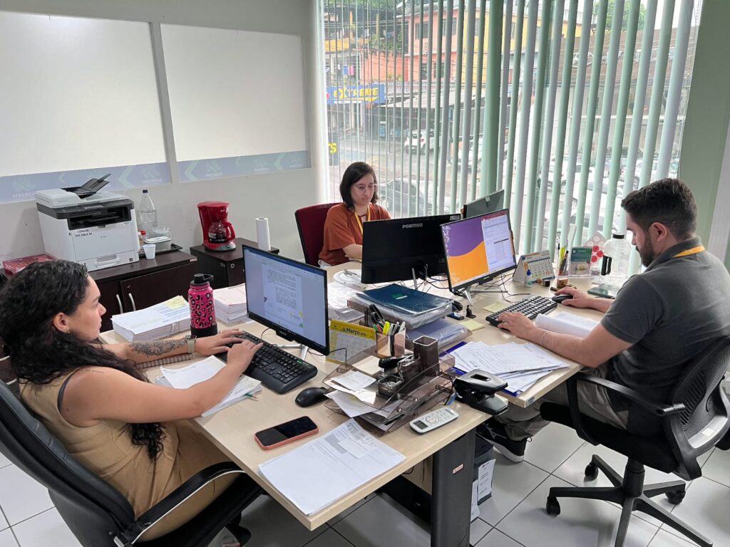 Transparência: Aadesam realiza auditoria para regularização de contratos públicos e de gestão 2 AADESAM AUDITORIA HERON FERREIRA 1024x768 1