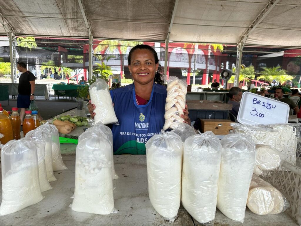 Feiras de Produtos Regionais da ADS em Manaus estarão funcionando em 6 bairros neste final de semana 3 ADS Feiras de Produtos Regionais da ADS em Manaus oferecem cultura e sustentabilidade FOTO Divulgacao ADS 1 1024x768 1