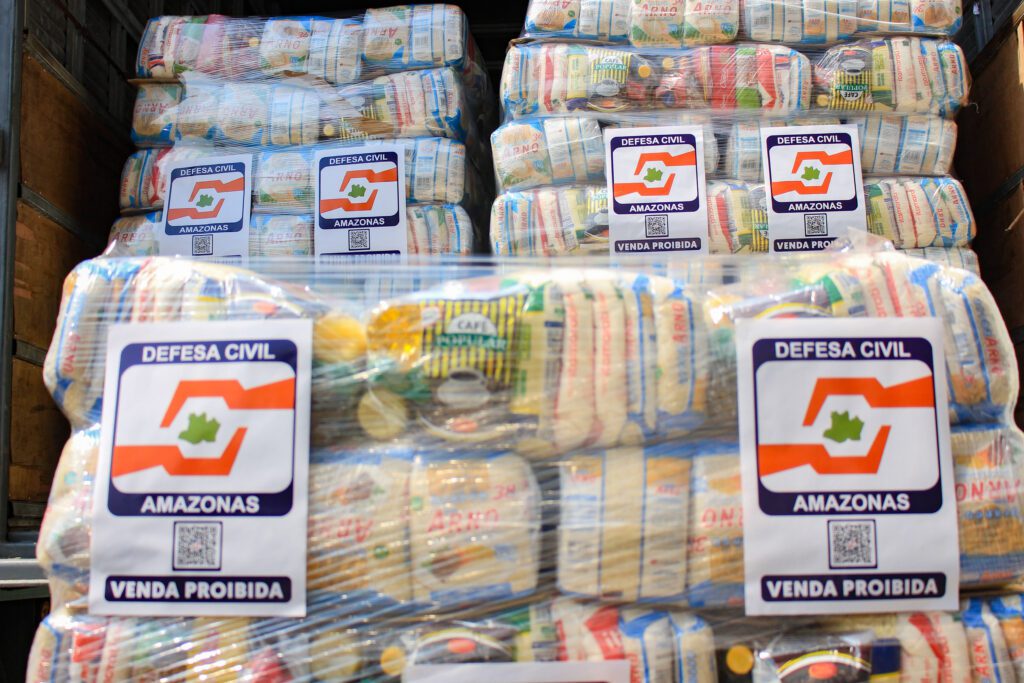 Defesa Civil do Amazonas envia 6,5 toneladas de alimento para Envira 2 AJUDA HUMANITARIA DEFESA CIVIL MARCO 2024 FOTO MYLENA MATOS 1024x683 1