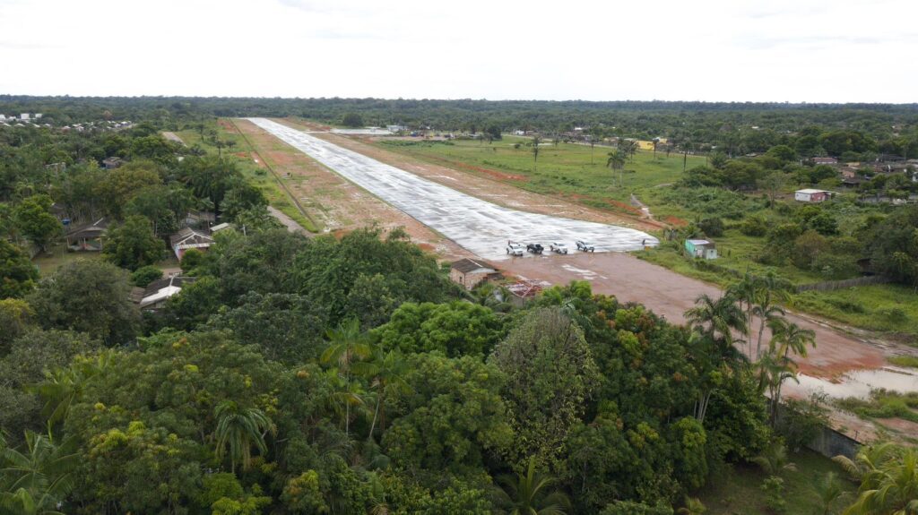 Governo do Estado indeniza famílias de Novo Aripuanã para reforma e ampliação do aeródromo 7 AeroNovoAripuan2 1024x575 1