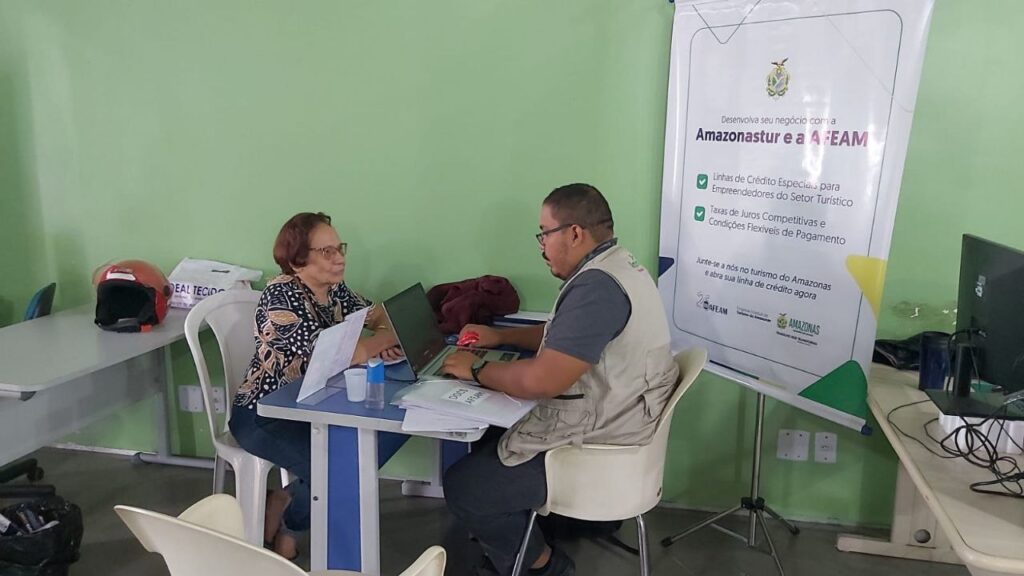 Em Parintins, Governo do Amazonas credencia prestadores de serviços turísticos no CAT 2 Amazonastur Atendimento no CAT Parintins 1024x576 1