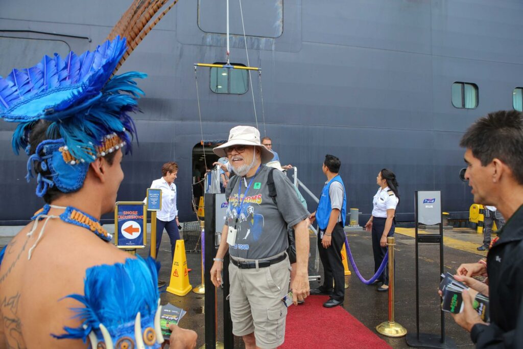 Amazonas recebe sete navios na temporada de cruzeiros internacionais em março 2 Amazonastur Chegada do Navio Zuiderdam Foto Lucas Silva Amazonastur53 1 1024x683 1