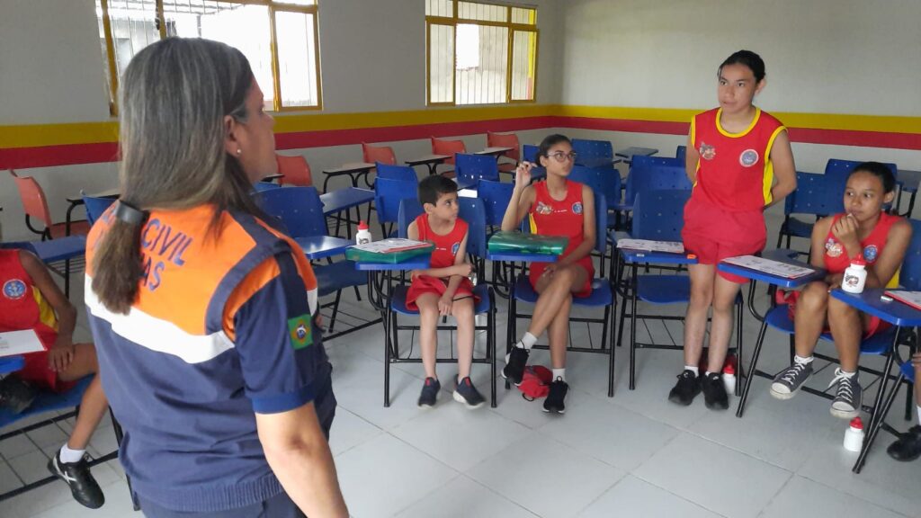 Defesa Civil do Amazonas realiza atividades de conscientização com crianças do Projeto Bombeiro Mirim 2 DC ATIVIDADE CONSCIENTIZACAO PROEBOM FOTOS LARISSA FRANCA02 1024x576 1