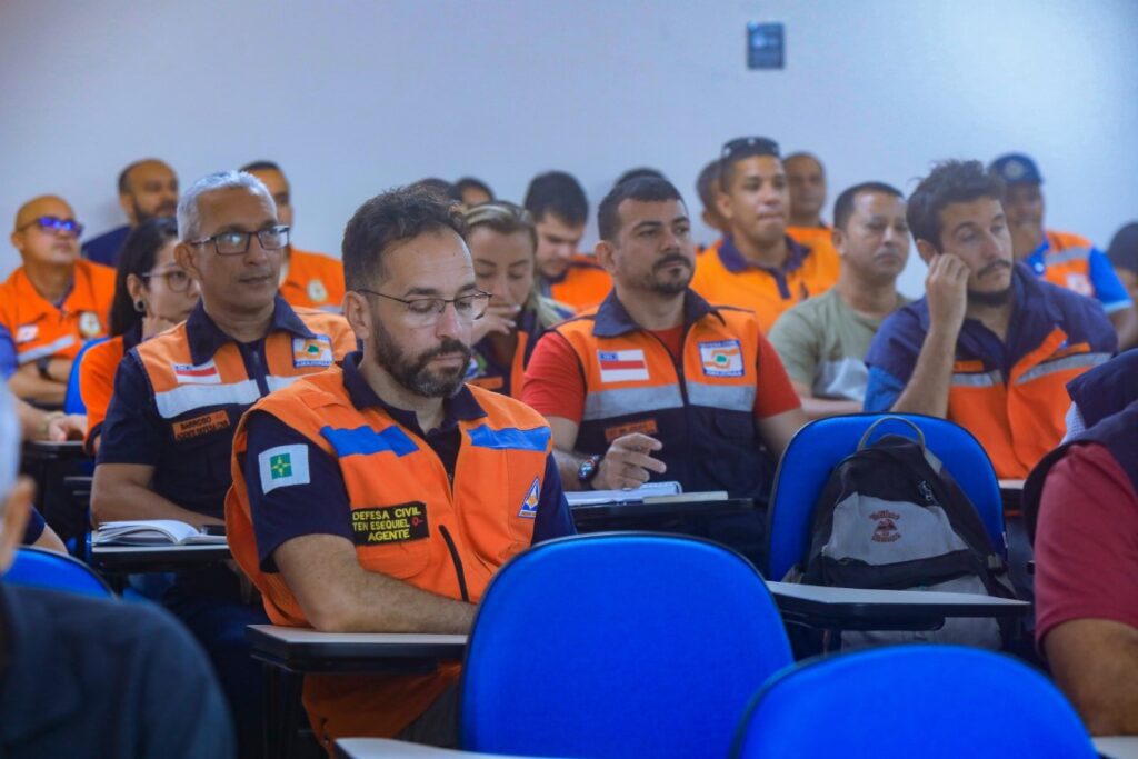 Áreas de Risco Geológico: Defesa Civil do Amazonas tem agentes em treinamento no Rio de Janeiro 4 DC CAPACITACAO AREASD DE RISCO RJ FOTO DIVULGACAO PREF MARICA 04 1024x683 1