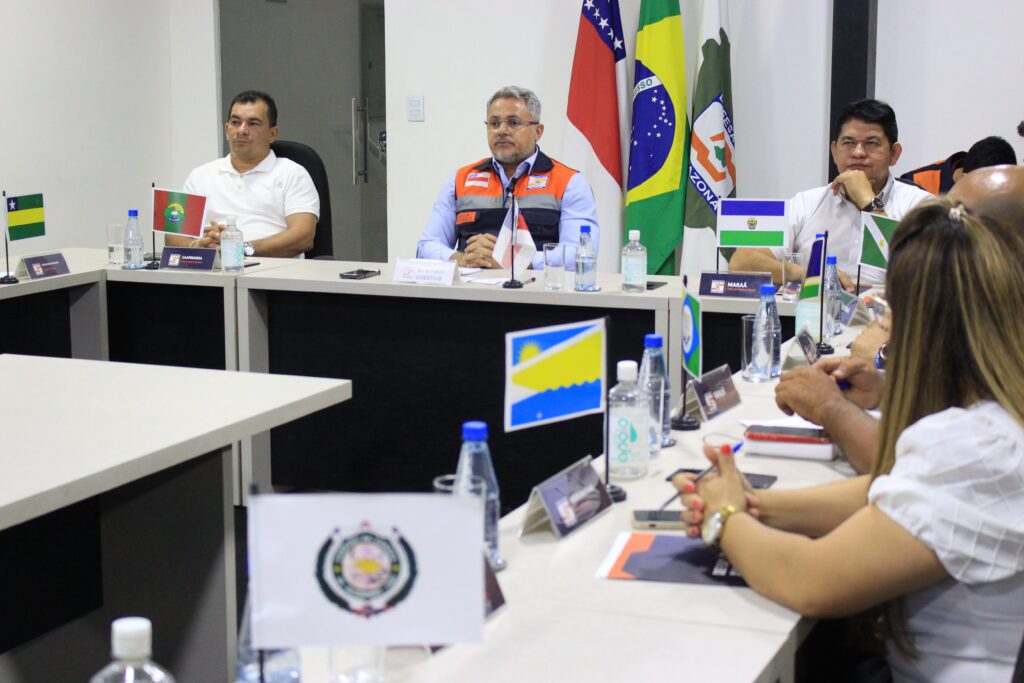Defesa Civil do Amazonas alerta setores público e privado do estado para possível estiagem em 2024 2 DEFESA CIVIL AM REUNIAO PROGNOSTICO ESTIAGEM MARCO FOTOS MYLENA MATOS 2 1024x683 1