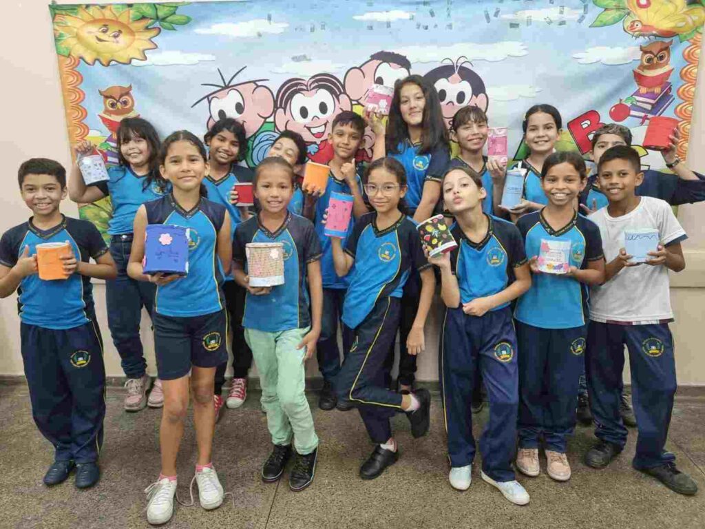 Escolas Estaduais encerram Semana Mundial do Dinheiro com atividades de educação financeira 3 Educacao Atividade de educacao financeira na EE Roxana Pereira Arquivo escola 1024x768 1