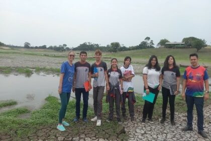 Educacao Equipe em atividade visita nas comunidades proximas ao Lago do Canacari arquivo escola