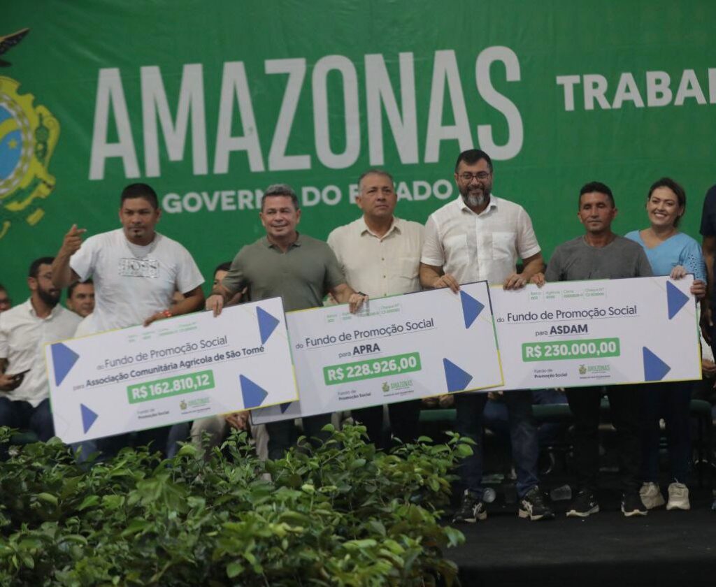 Em Parintins, Wilson Lima anuncia investimento de mais de R$ 11 milhões para os setores primário e moveleiro do estado 7 Em Parintins Wilson Lima anuncia investimento de mais de R 11 milhoes para os setores primario e moveleiro do estado 1 Foto Alex Pazuello Secom 1024x840 1