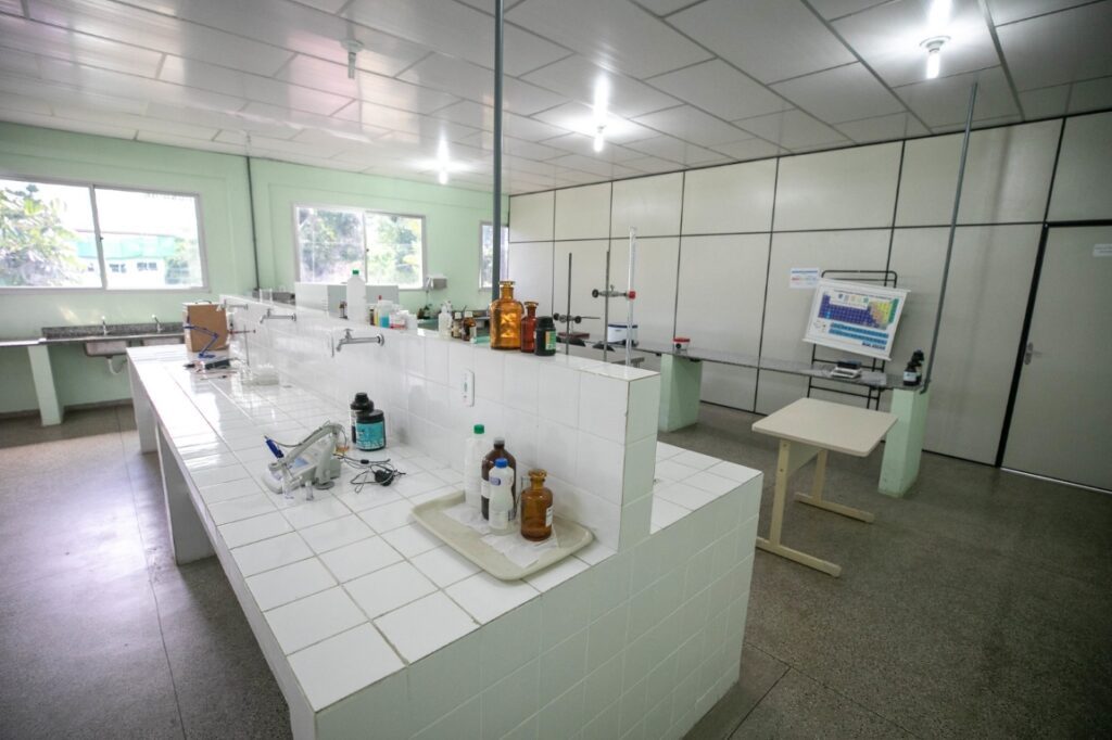 Em Parintins, Wilson Lima lança pacote de obras e realiza inaugurações na infraestrutura da cidade, no valor R$ 171 milhões 6 Em Parintins Wilson Lima lanca pacote de obras e realiza inauguracoes na infraestrutura da cidade no valor R 171 milhoes 8 1024x682 1