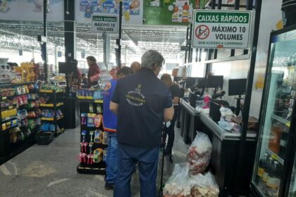 FOTOS DIVULGACAO PROCON AM APREENSAO DE PRODUTOS 3 1024x768 1