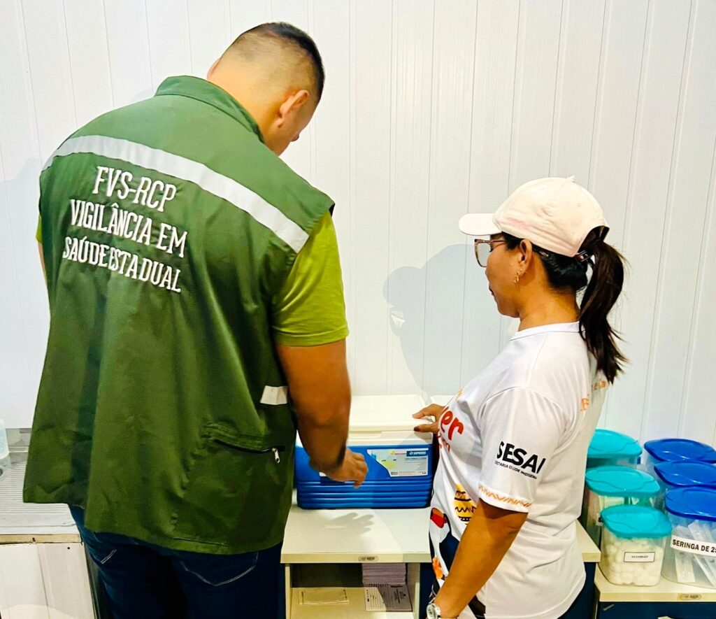 FVS-RCP fortalece equipes de vacinação em todo o Amazonas com suporte técnico às Secretarias Municipais de Saúde 2 FVS RCP Suporte vacina municipios FOTO Divulgacao FVS RCP 1 1024x885 1