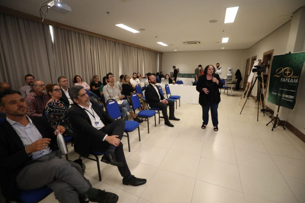Fapeam e parceiros reúnem comunidade científica para esclarecer dúvidas sobre nova chamada da Iniciativa Amazônia +10 2 Fapeam Workhop Iniciativa Amazonia 10 Expedicoes Cientificas Fotos Nathalie Brasil Fapeam 3 1024x682 1