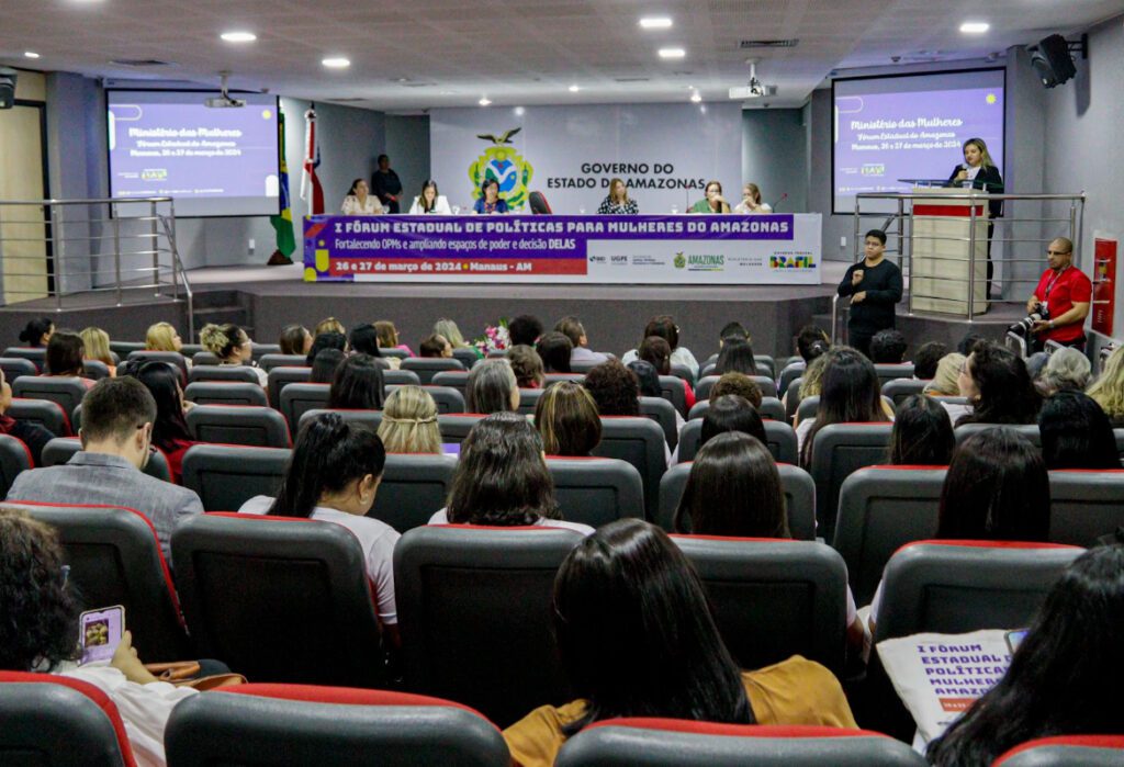 Governo do Amazonas promove o I Fórum Estadual de Políticas Públicas para as Mulheres do Amazonas 4 I Fo769 rum para Mulheres Fotos Lincoln Ferreira Sejusc 1024x699 1