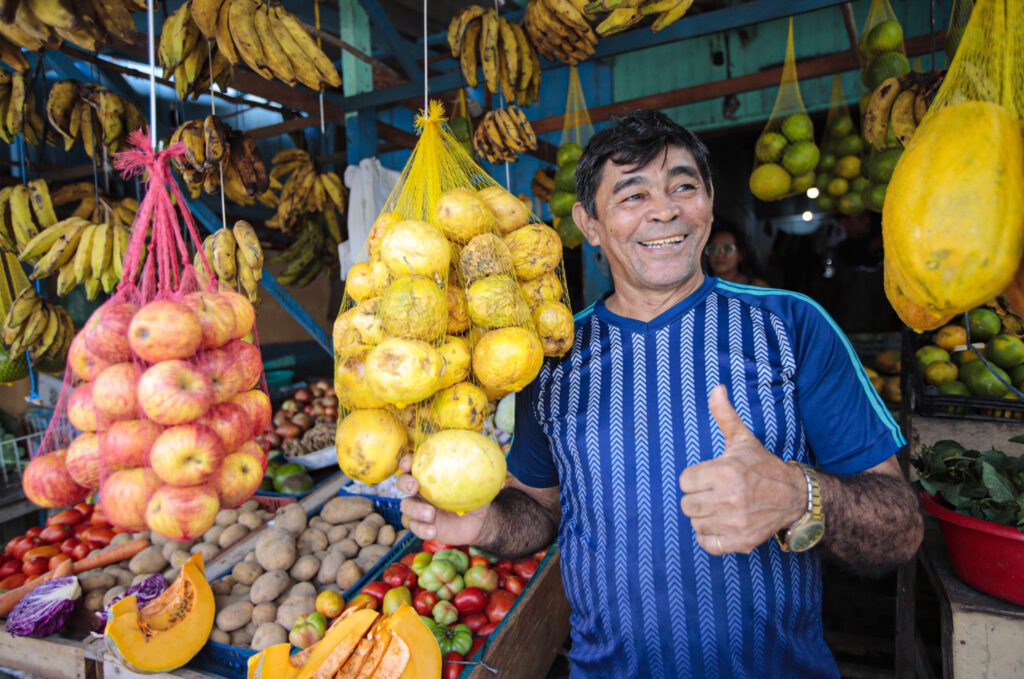 Governador Wilson Lima dá início à certificação das famílias que serão reassentadas pelo Prosai Parintins 2 IMOVEIS REASSENTAMENTO TIAGO CORREA UGPE 1 1024x679 1