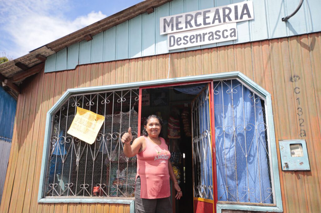 Governador Wilson Lima dá início à certificação das famílias que serão reassentadas pelo Prosai Parintins 3 IMOVEIS REASSENTAMENTO TIAGO CORREA UGPE 2 1024x679 1