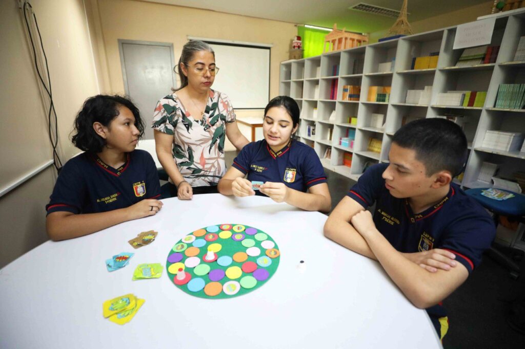 Fapeam recebe inscrições para o Programa Ciência na Escola até o dia 18 de março 2 INSCRICOES PCE 1 NATHALIE BRASIL FAPEAM 1024x682 1