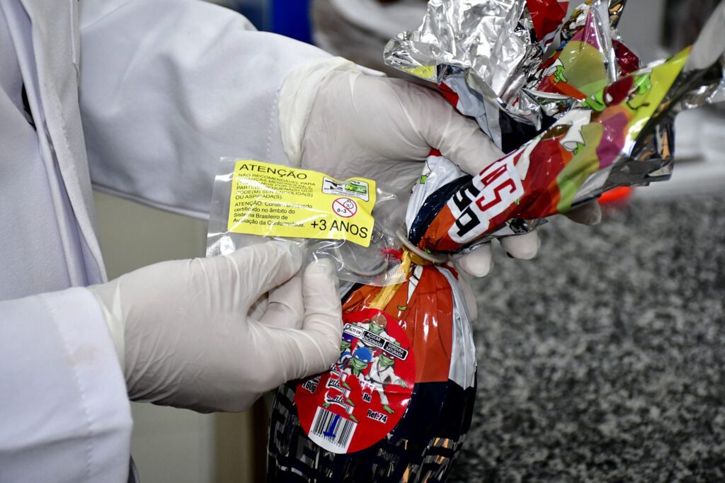 Operação Páscoa: Ipem-AM verifica 2.246 produtos tradicionais comercializados em Manaus e Região Metropolitana 7 IPEM 4 1024x682 1
