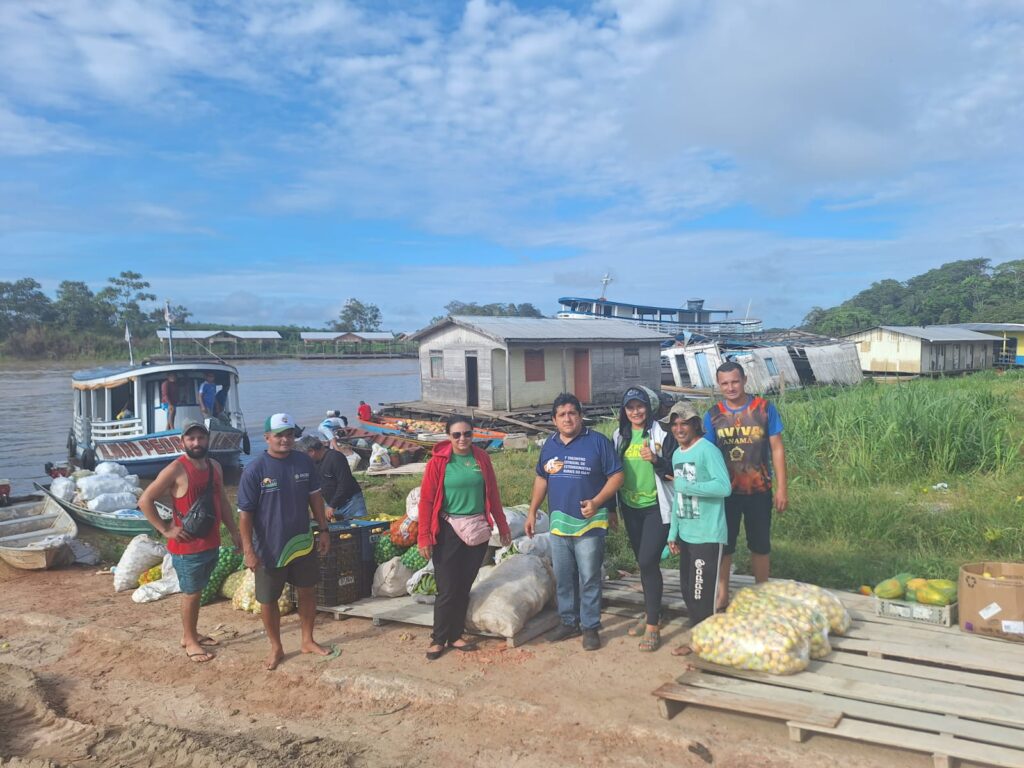 Idam entrega oito toneladas de alimentos ao CRAS de Anamã 2 Idam PAA em Anama Fotos Divulgacao 1 1024x768 1