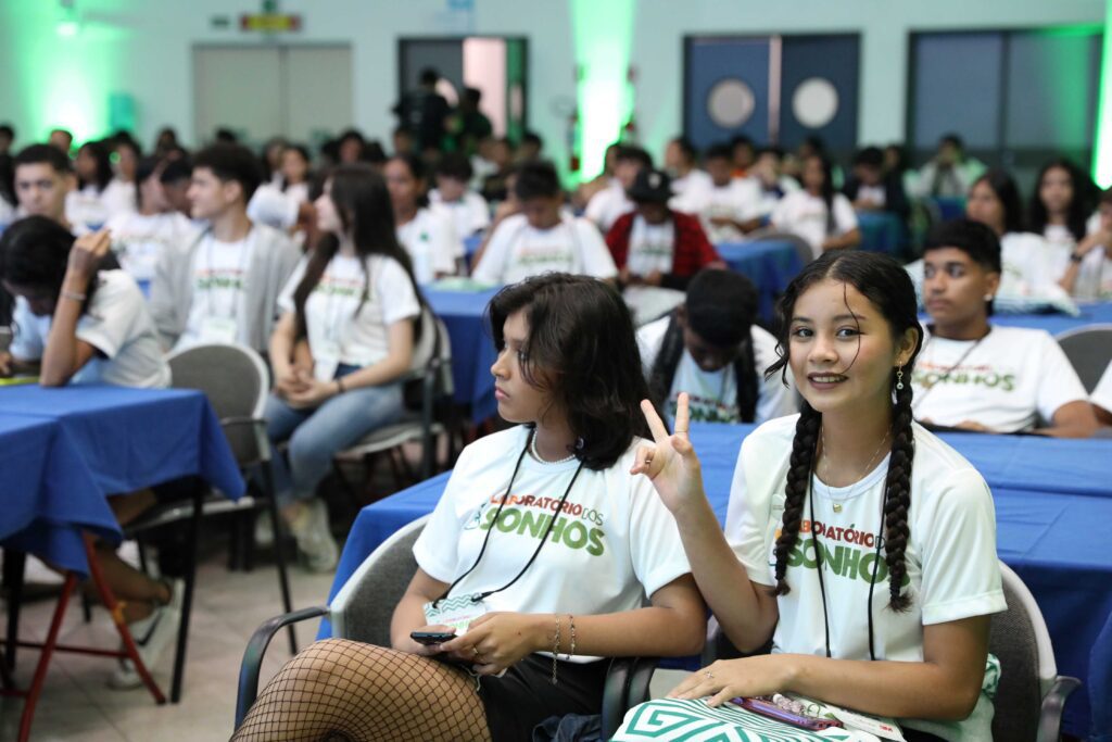 Alunos da rede estadual participam de ‘Laboratório dos Sonhos’ 2 Mais de 200 alunos da rede estadual participam de Laboratorio dos Sonhos Foto Euzivaldo Queiroz Seduc 1024x683 1