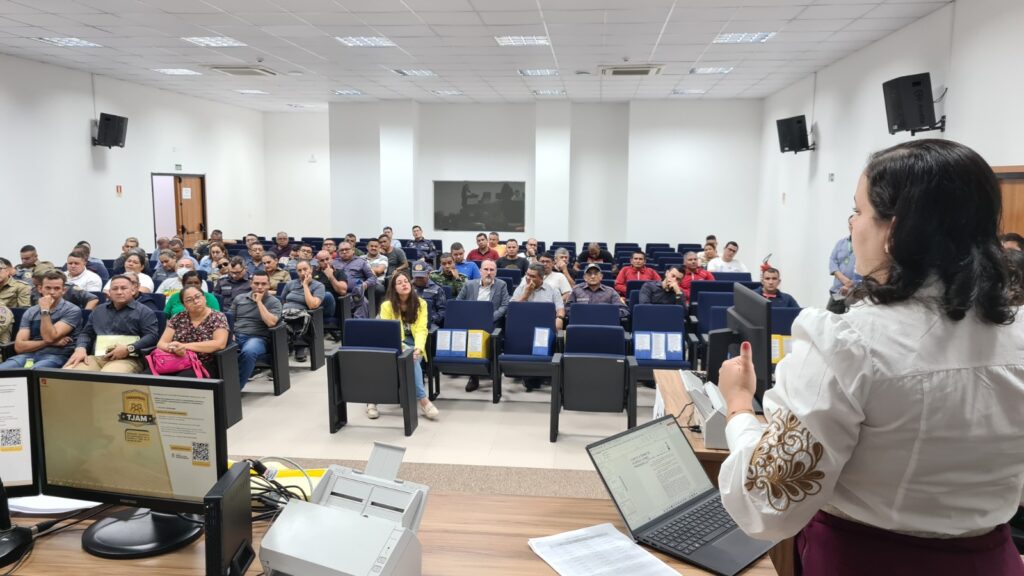 PGE-AM realiza mutirão de acordos relativos a promoções da Polícia Civil 2 Mutirao PGE FOTO Suelem Carneiro 1024x576 1