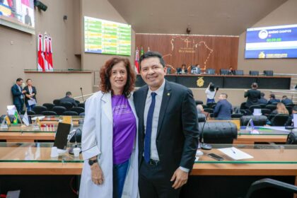 O que o deputado esta fazendo a historia vai contar diz a ginecologista Monica Bandeira sobre o trabalho de Delegado Pericles 1024x682 1