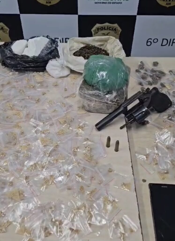 Polícia Civil do Amazonas desarticula laboratório de drogas na zona leste de Manaus 2 PCAM MATERIAL APREENDIDO 3 FOTO DIVULGADO 747x1024 1