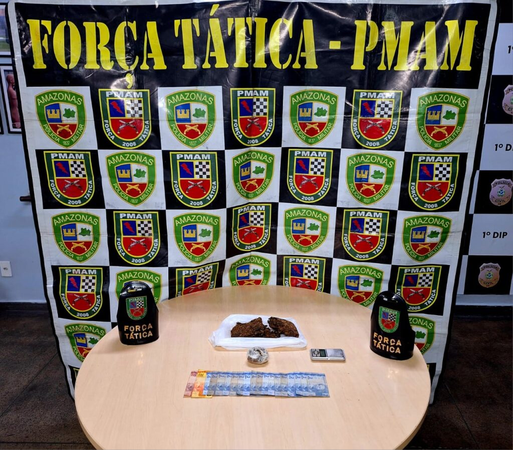 Polícia Militar do Amazonas prende cinco pessoas por tráfico de drogas 2 PMAM FORCA TATICA TRAFICO DE DROGAS FOTO DIVULGACAO PMAM 1024x897 1