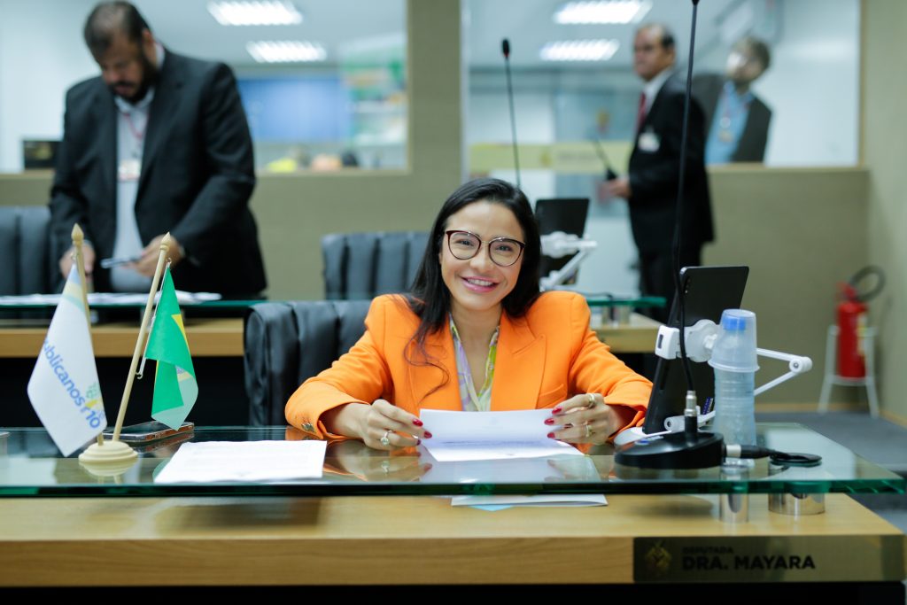 Projeto de Lei quer garantir opção de trabalho remoto para servidoras que amamentam