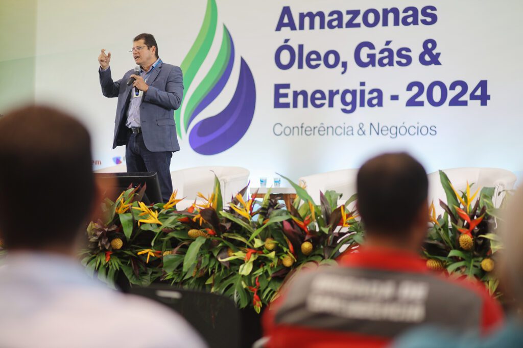 UGPE apresenta Ilumina+ Amazonas, em Conferência sobre Óleo, Gás e Energia 2 SECRETA769 RIO DA UGPE MARCELLUS CAMPELO TIAGO CORREA UGPE06 1024x683 1