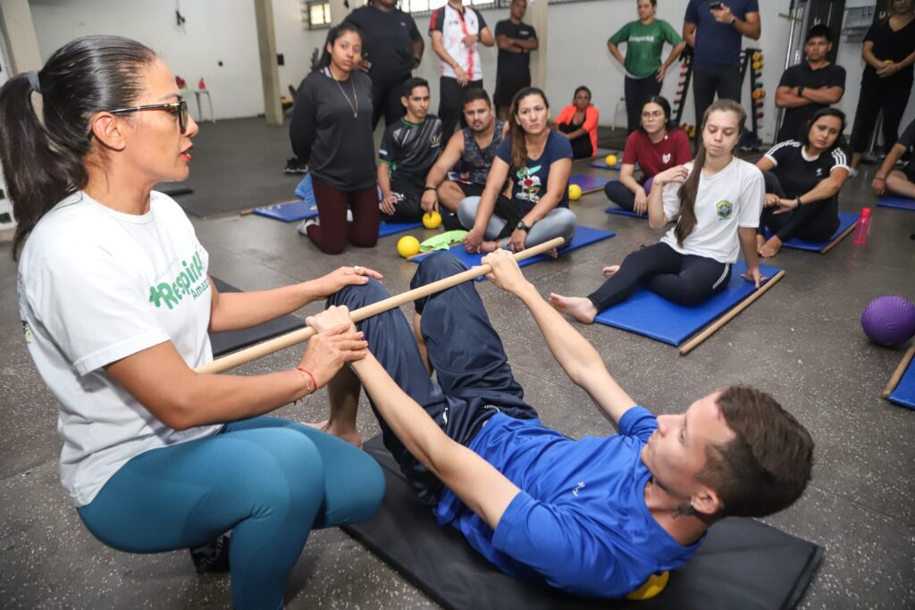 RespirAR capacita 50 profissionais em pilates solo e mobilidade articular 2 SEDEL Curso de Capacitacao RespirAR 1 FOTO Julcemar Alves Sedel 1024x683 1
