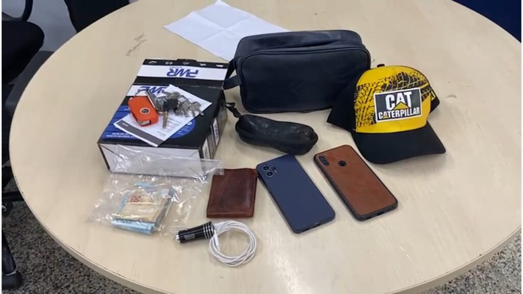 Foragido é preso com CNH falsa por equipes da PMAM com apoio da Seai 3 SSP AM PRISAO SEAI FOTO DIVULGACAO SSP AM 02 1024x576 1