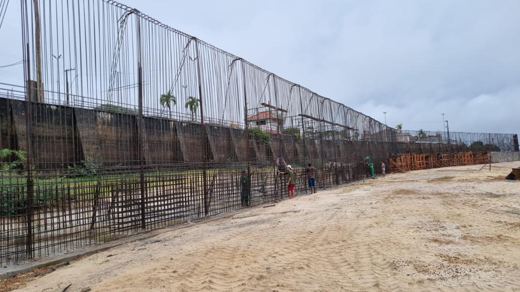Governo do Amazonas avança com obra de recuperação de erosão na orla de São Sebastião do Uatumã 3 Seinfra sao sebastiao do uatuma orla 1