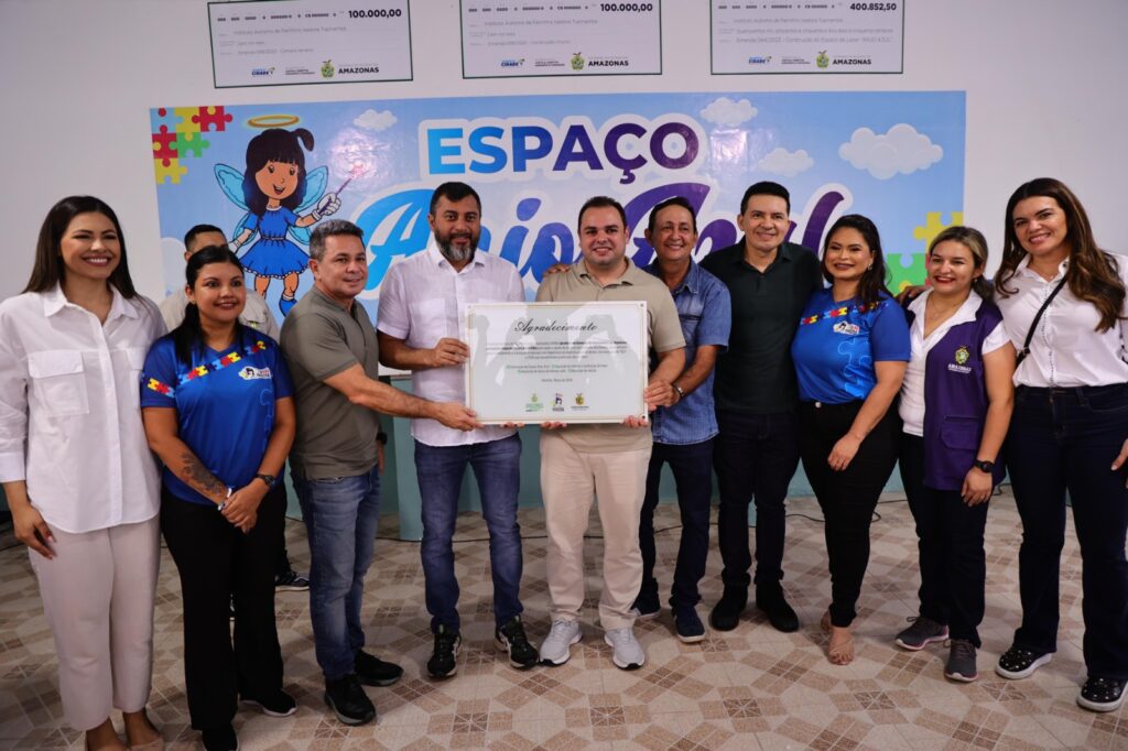Em Parintins, governador Wilson Lima inaugura primeiro espaço de lazer exclusivo para autistas no Amazonas 3 Sejusc Inauguracao Espaco Azul Fotos Herick Pereira Secom 6 1024x682 1