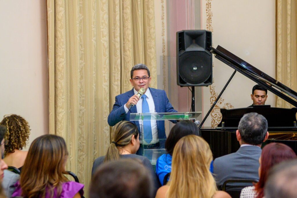 Amazonas apresenta políticas sustentáveis e cases de sucesso em encontro nacional de procuradores 4 Tadeu de Souza Encontro Procuradores 03 Foto Ricardo Machado SGVG 1024x682 1
