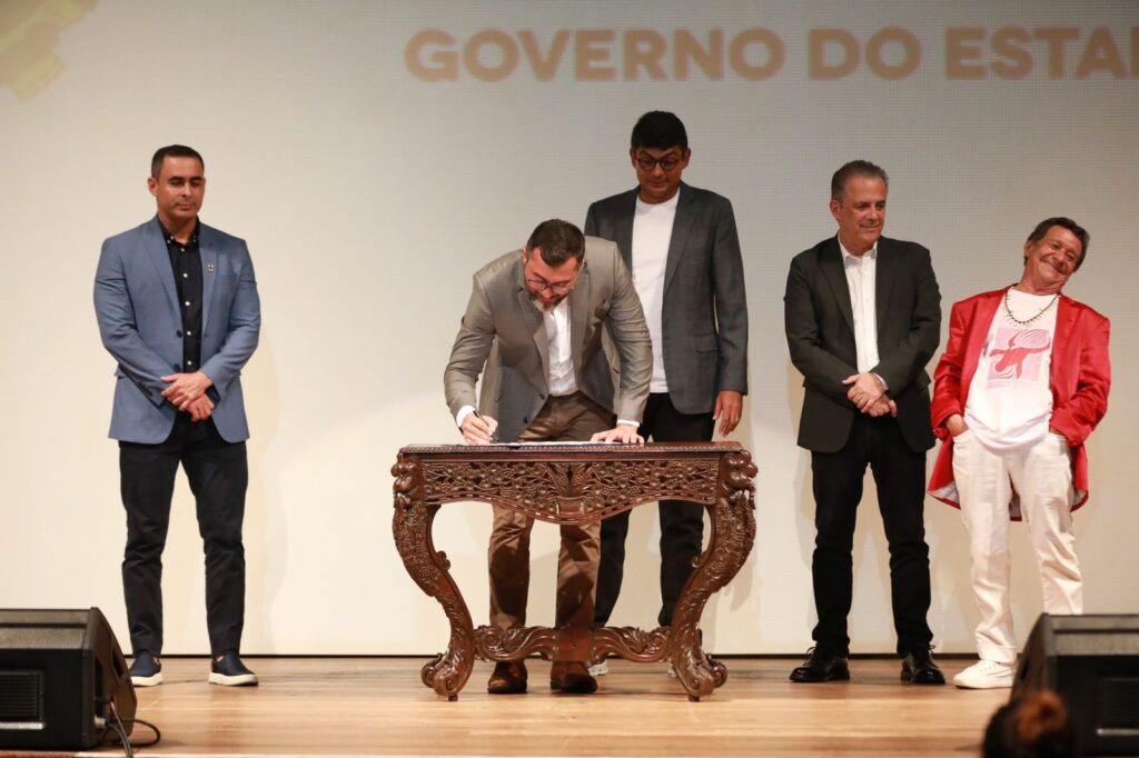 Wilson Lima lança 57º Festival de Parintins e destaca importância econômica e cultural que o festival tem para o Amazonas 5 Wilson Lima lanca 57 Festival de Parintins FOTOS Diego Peres Alex Pazuello Antonio Lima Artur Castro MauroNeto Secom 6 1024x682 1