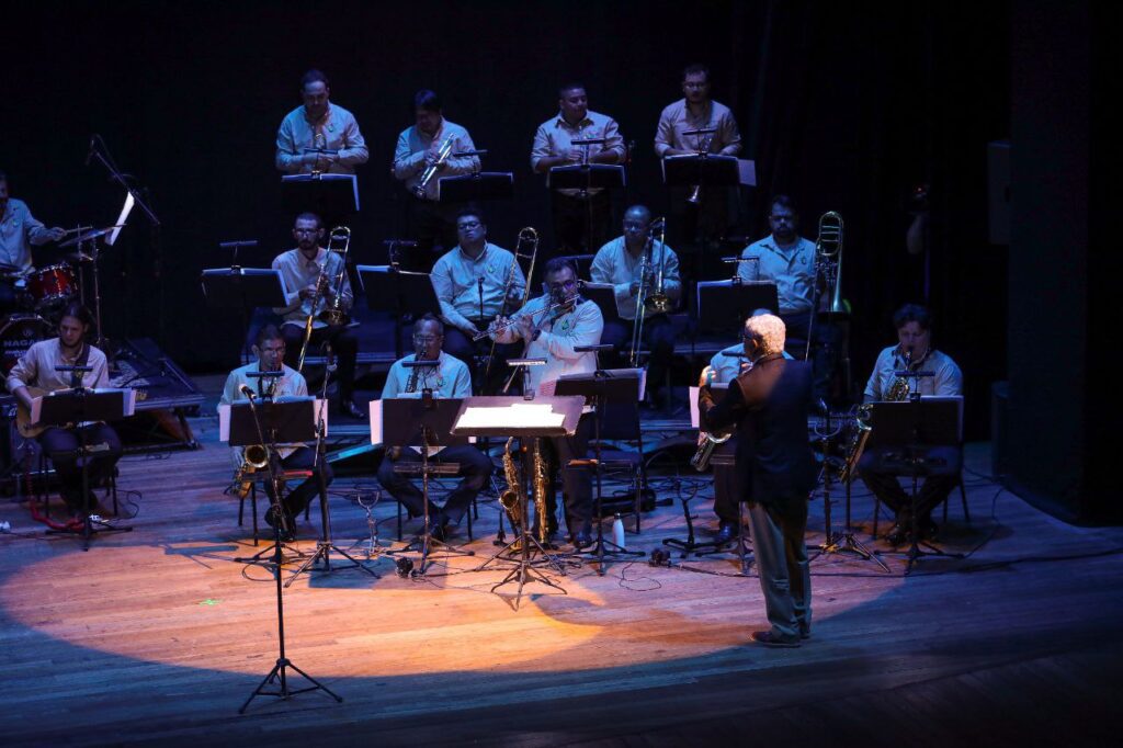 Amazonas Band celebra a música afro-americana com show gratuito no Teatro Amazonas 2 cultura amazonas band marcely gomes 03 1024x682 1