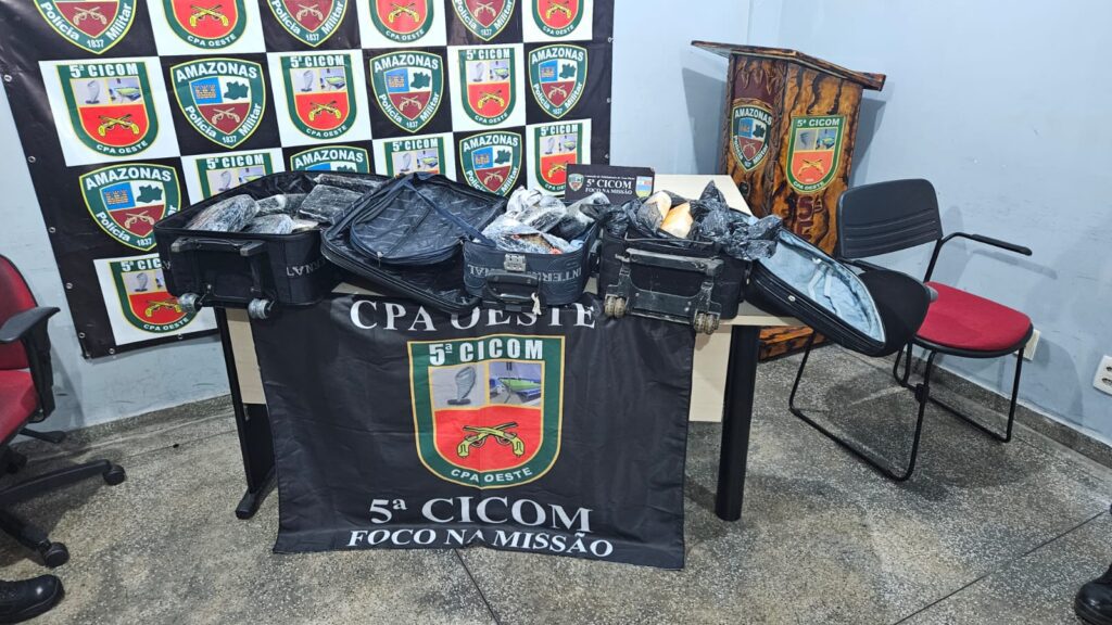 Polícia Militar do Amazonas apreende 13 tabletes de maconha no porto do São Raimundo 2 5 cicom 1024x576 1