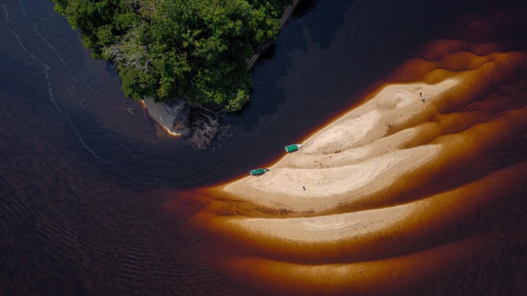 Governo do Amazonas registra receita direta de mais de R$ 942 milhões deixados por turistas em 2023 5 AMAZONASTUR Anavilhanas Novo Airao Foto Lucas Silva Amazonastur0058 1024x576 1