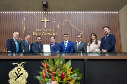 Aleam concede Medalha Ruy Araujo ao desembargador Carlos Vieira Von Adamek por iniciativa do deputado Joao Luiz Foto Mauro Smith