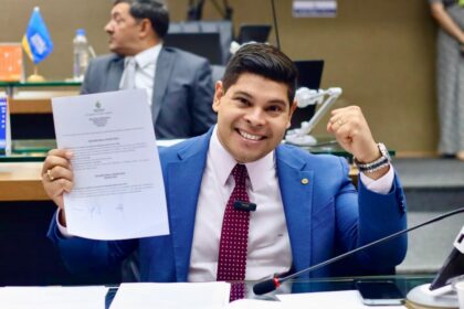 Aprovado o PL do deputado Mario Cesar Filho que torna a Carteira Digital de Identificacao da Pessoa com Transtorno do Espectro Autista uma realidade Foto Leandro Cardoso 1024x683 1