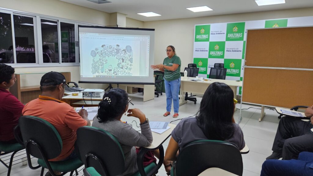 Sema realiza capacitação de candidatos ao Conselho Gestor da RDS Igapó-Açu 4 Capacitacao Conselho Gestor da RDS Igapo Acu FOTO NOIR MIRANDA.SEMA 2 1024x576 1