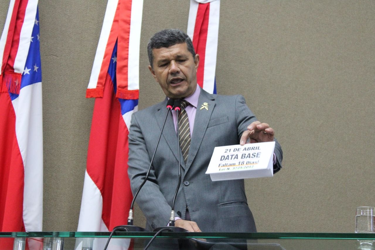 Comandante Dan se pronunciara diariamente sobre a data base das forcas de seguranca