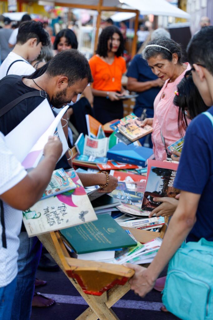 Com apoio do Governo do Amazonas, Festival Literário do Centro acontece de sexta-feira a domingo 3 Cultura Festival Literario do Centro 2023 1 Arquivo 1 682x1024 1