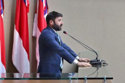 Deputado Carlinhos Bessa pede urgencia na manutencao eletrica das comunidades do Lago Caiambe 1024x575 1