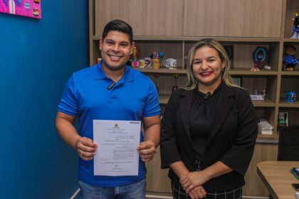 Deputado Mario Cesar Filho reune com a secretaria da Sejusc para discutir como sera feita a implementacao da Carteira Digital de Identificacao para Pessoas com TEA Foto Leandro Cardoso 1024x682 1