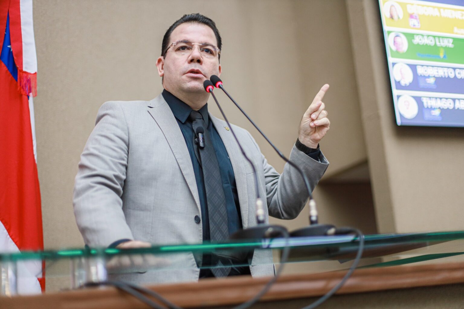 Deputado Wilker Barreto reforca vinda a Assembleia Legislativa do secretario de Seguranca Publica para negociar a data base das forcas de seguranca Foto Davide Silva