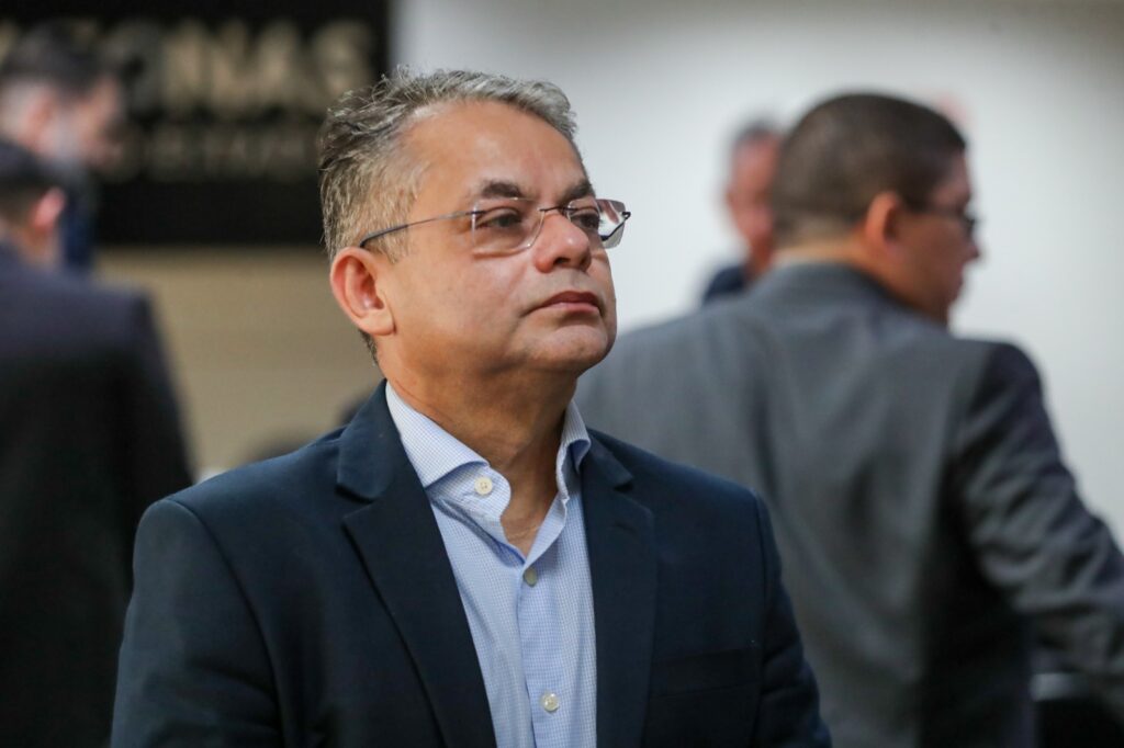 Wilson Lima entrega licença de instalação para exploração do potássio em Autazes e prevê a geração 2,6 mil empregos diretos já na fase de instalação da atividade 9 Diretor presidente do Ipaam Juliano Valente 1 1024x682 1