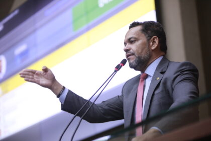 Durante Sessao Ordinaria deputados criticam atuacao de E28098flanelinhas nas ruas de Manaus Foto Danilo Mello